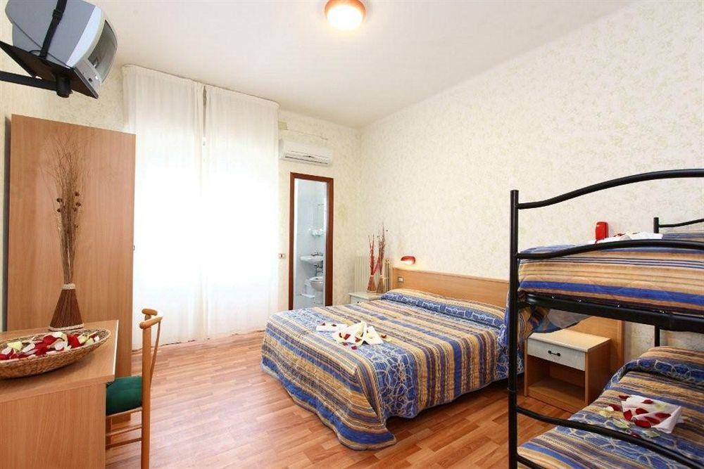 Hotel Miramare Marotta Eksteriør billede